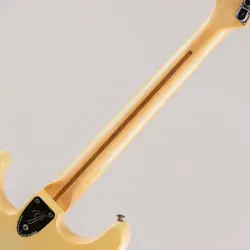 FENDER STRATOCASTER 1981