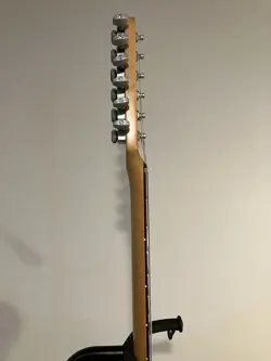 GUITAR W/ORIGINAL
