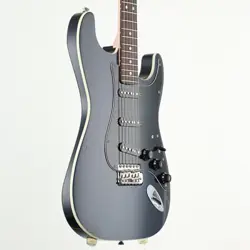 STRATOCASTER BLACK 2017
