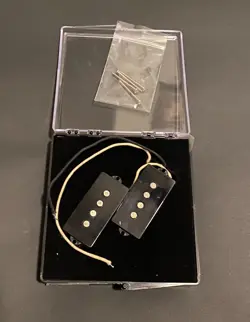 P-BASS PICKUPS