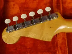 FENDER DUO SONIC 1962 SUNBURST ELECTRIC GUITAR SHORT SCALE USED