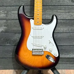 FENDER 70TH ANNIVERSARY AMERICAN VINTAGE II 1954 STRATOCASTER USA ELECTRIC GUITA