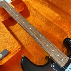 VAUGHAN STRATOCASTER USA