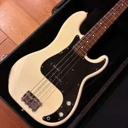 FENDER JAPAN PB70-70US PRECISION BASS VINTAGE STYLE ELECTRIC BASS FROM JAPAN