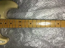 JAPAN STRATOCASTER CREAM