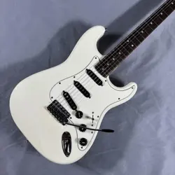 FENDER JAPAN ST72 1999-2002 STRATOCASTER ELECTRIC GUITAR FROM JAPAN