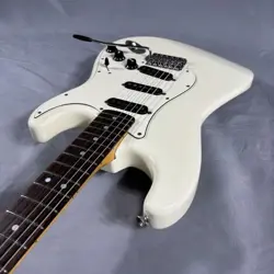 1999-2002 STRATOCASTER