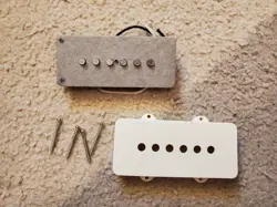 NON-FUNCTIONAL FENDER PURE VINTAGE '65 JAZZMASTER BRIDGE PICKUP W/ COVER, SCREWS