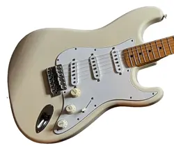 ST-68 STRATOCASTER
