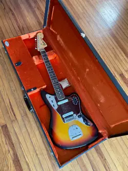 FENDER AMERICAN VINTAGE 65 JAGUAR