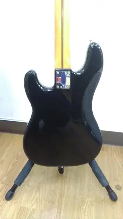 MAPLENECK W/HARDCASE