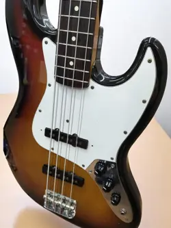 BASS 1960S SUNBURST