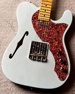 -TRANSPARENT DAPHNE BLUE