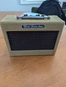 PORTABLE AMPLIFIER TWEED