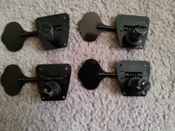 GOTOH FB30 4 IN-LINE CLOVER LEAF BASS TUNERS VINTAGE FENDER STYLE - BLACK