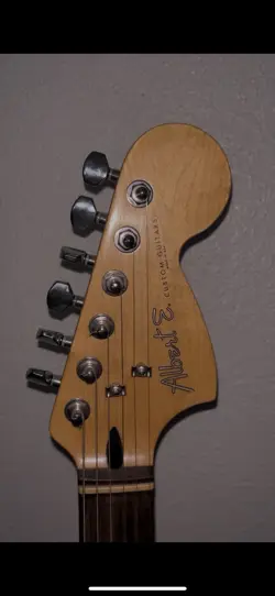 FENDER/ALBERT E CUSTOM ELECTRIC GUITAR