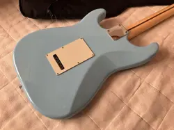 STRATOCASTER CELESTE