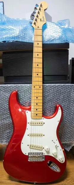 FENDER JAPAN STRATOCASTER CANDY APPLE RED ELECTRIC GUITAR FROM JAPAN