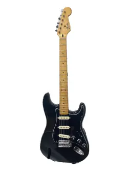 STRATOCASTER 1996 BLACK