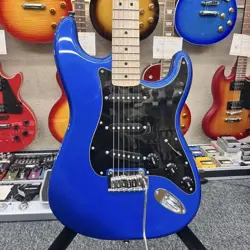 SQUIER BY FENDER STRATCASTER BLUE SAFE PACKING!