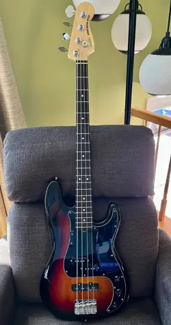 AMERICAN PERFORMER BASS