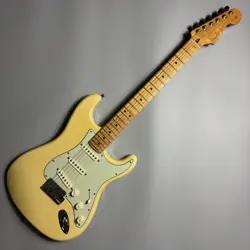 FENDER CUSTOM SHOP CUSTOM DELUXE STRATOCASTER MN 2010 ELECTRIC GUITAR