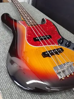 FENDER JAPAN JAZZ BASS USED MAPLE NECK ROSEWOOD FINGERBOARD SUNBURST