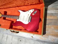ELECTRIC GUITAR FENDER MEXICO CLASSIC SERIES 60S STRATOCASTER CANDY APPLE RED