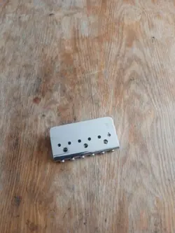 FENDER HARDTAIL BRIDGE