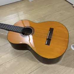 3/4 CLASSICAL GUITAR
