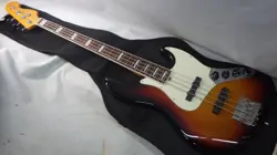 ELECTRIC BASS GUITAR FENDER AMERICAN ULTRA JAZZ ROSEWOOD FINGERBOARD/UB 2019