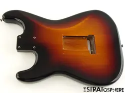 PERFORMER STRATOCASTER STRAT