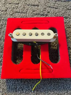 TEX-MEX STRATOCASTER SINGLE