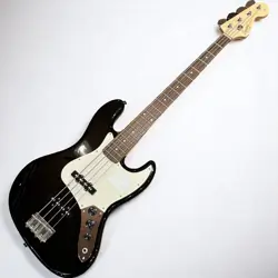 SQUIER BY FENDER STANDARD JAZZ BASS 2012 POPLAR BODY MAPLE NECK ELECTRIC