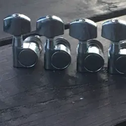 VINTAGE GENUINE FENDER