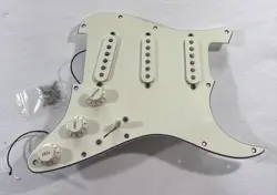 2017 FENDER STRATOCASTER MIM LOADED 3-PLY PICKGUARD SSS PARCHMENT W/ HW