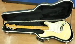 OLYMPIC WHITE W/HARDCASE