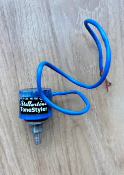 STELLARTONE TONESTYLER CUSTOM SIX. 6 TONE POT. USA STELLATONE FENDER BASS GUITAR