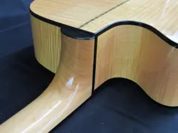 ELECTRIC STRING GUITAR