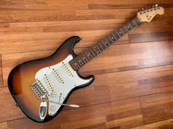 SCALE STRATOCASTER USED