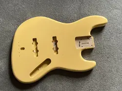 FENDER AMERICAN ORIGINAL 60S JAZZ BASS BODY VINTAGE WHITE 5 LB 4 OZ