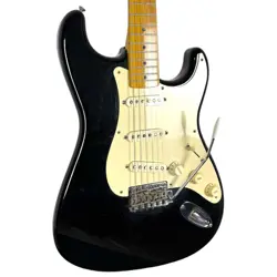 REISSUE JV STRATOCASTER
