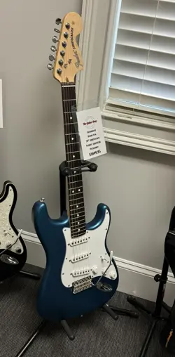 CUSTOM FENDER AMERICAN PERFORMER 70TH ANNIVERSARY STRATOCASTER