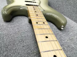 ANTIGUA ST STRATOCASTER