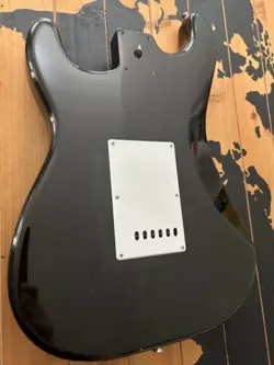 FENDER SQUIER SE STRATOCASTER LOADED GUITAR BODY 45 MM