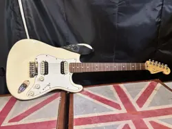 FENDER AMERICAN PROFESSIONAL STRATOCASTER HH SHAWBUCKER ELECTRIC GUITAR