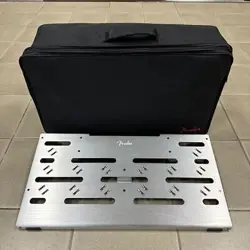 FENDER PEDALBOARD W/BAG
