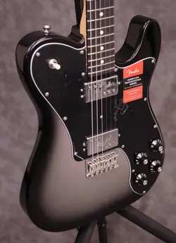 TELECASTER DELUXE SILVERBURST