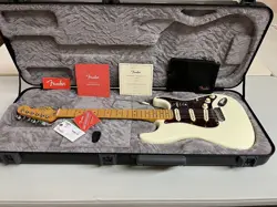 II STRATOCASTER EXC.