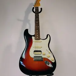 FENDER STRATACASTER CORONA